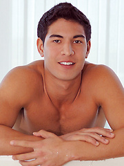 Ken is a college student who really likes basketball